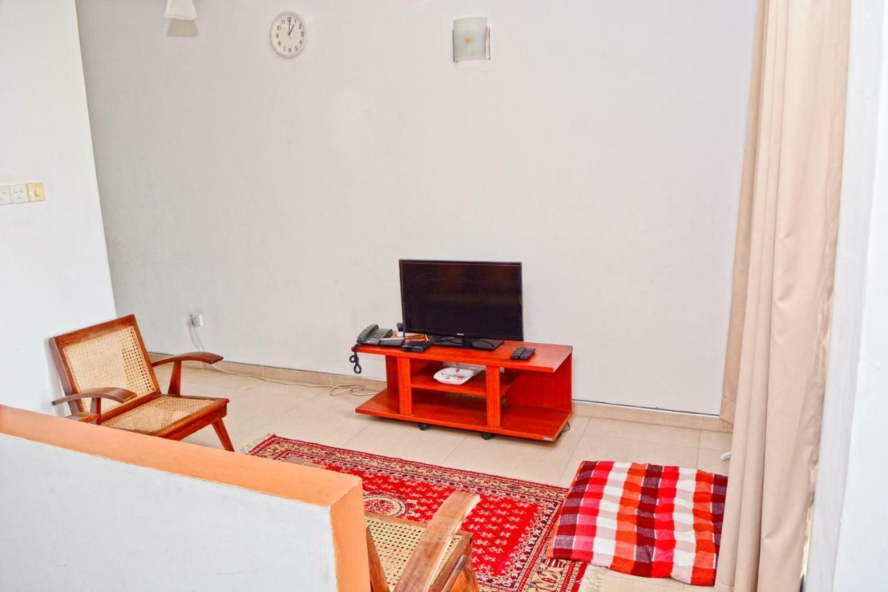 Furnished Apartment At Colombo Suburbs Nawala Rajagiriya Exterior photo