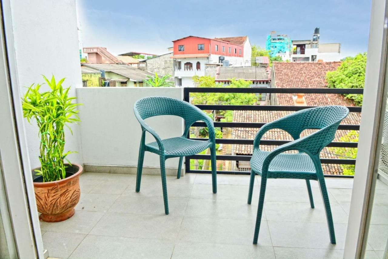 Furnished Apartment At Colombo Suburbs Nawala Rajagiriya Exterior photo